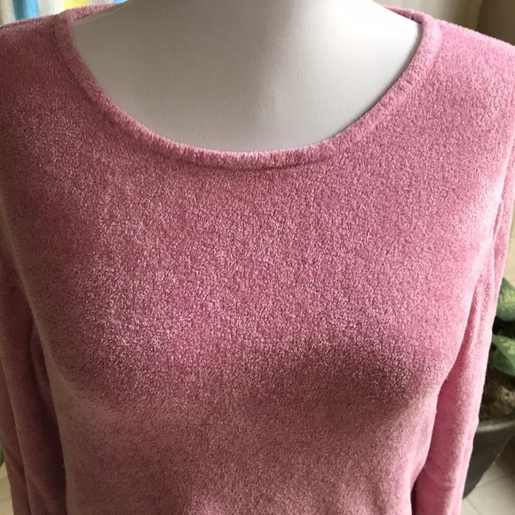 Heirloom Collectibles soft pink sweater - Picture 2 of 6